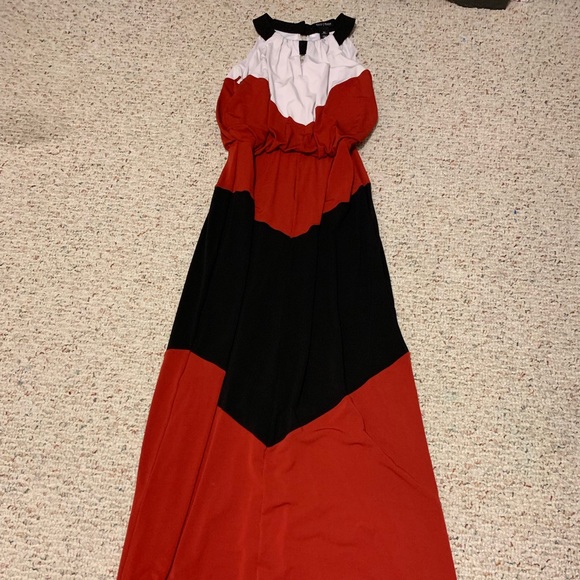 long dress - Picture 1 of 1